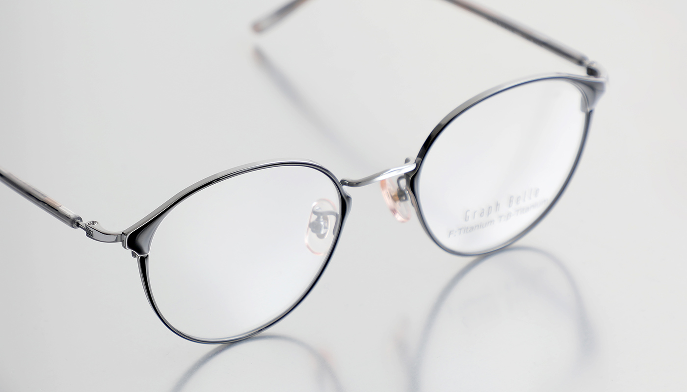 メガネのフレームに使われるチタンってどんな素材？特徴を解説