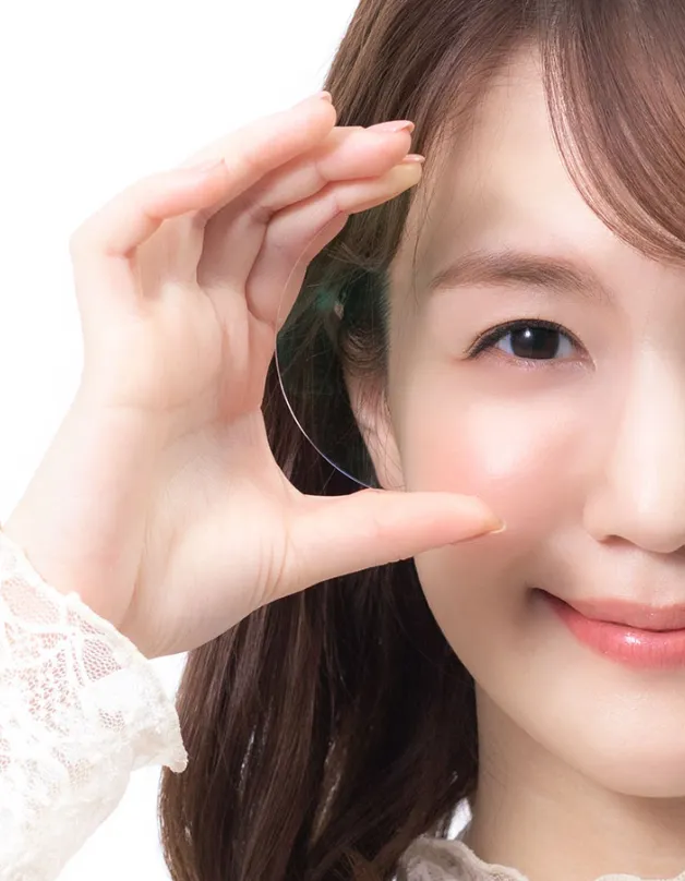 Before wearing nuance color lenses