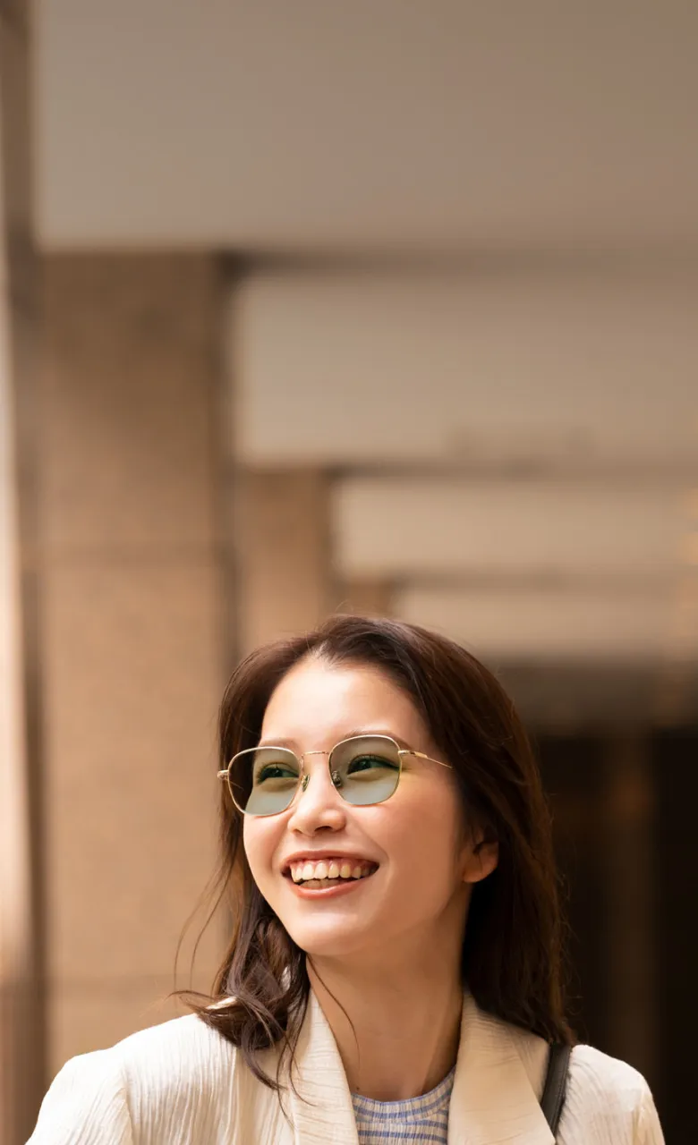 Transition Lens colour changes under UV light