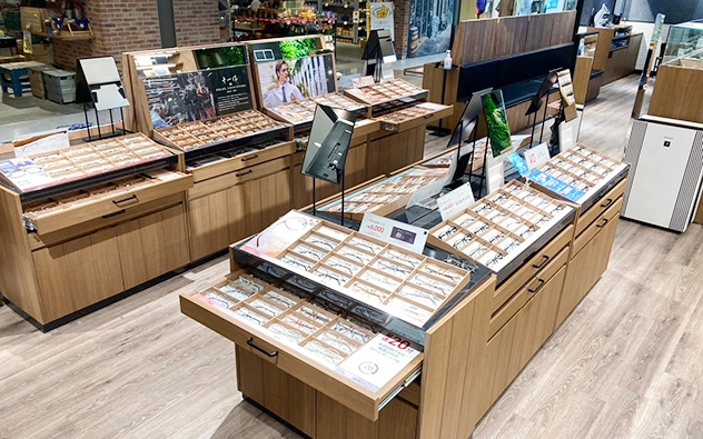 東京都 東京ドームシティ ラクーア店