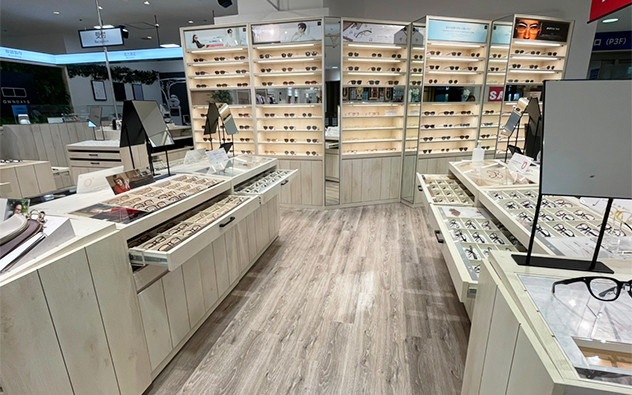 神奈川県 横浜ワールドポーターズ店
